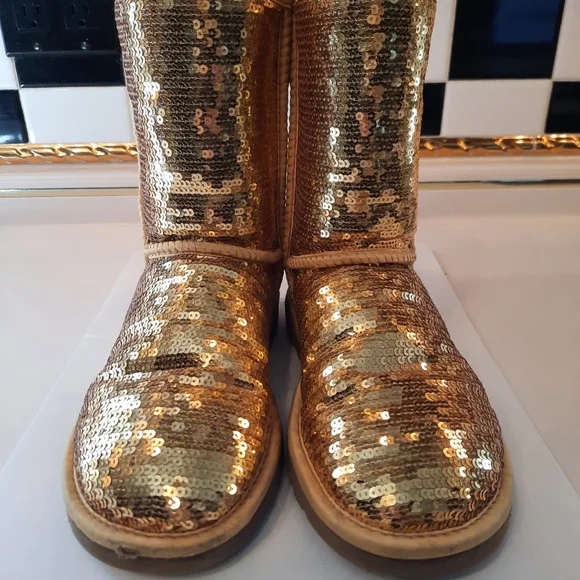 Ugg Classic Short Gold Sequin Boots - Picture 6 of 9